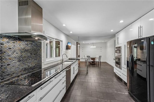2822 Cartwright Drive, Decatur, GA 30033