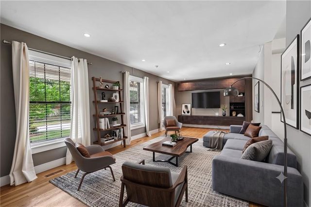 2822 Cartwright Drive, Decatur, GA 30033