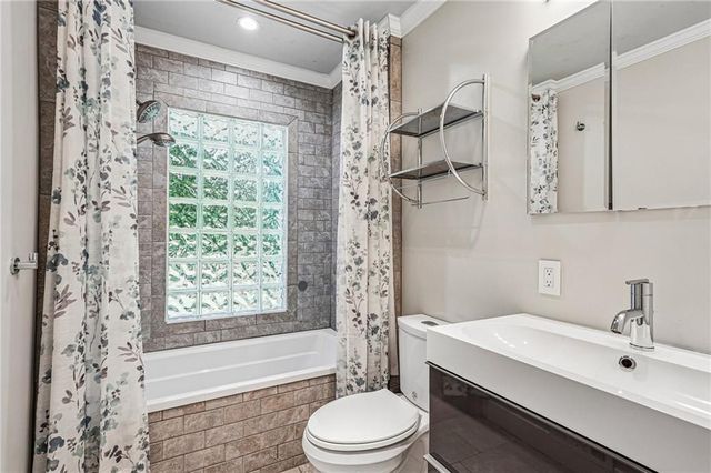 2822 Cartwright Drive, Decatur, GA 30033