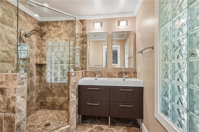 2822 Cartwright Drive, Decatur, GA 30033