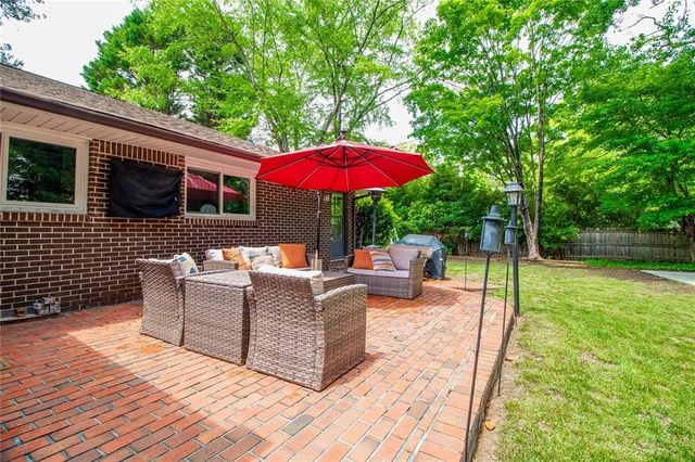 2822 Cartwright Drive, Decatur, GA 30033