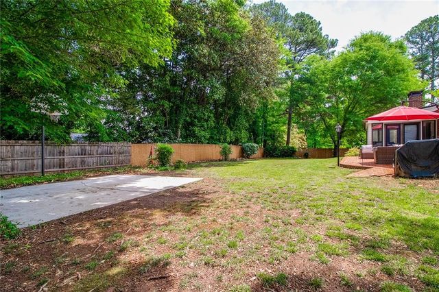 2822 Cartwright Drive, Decatur, GA 30033
