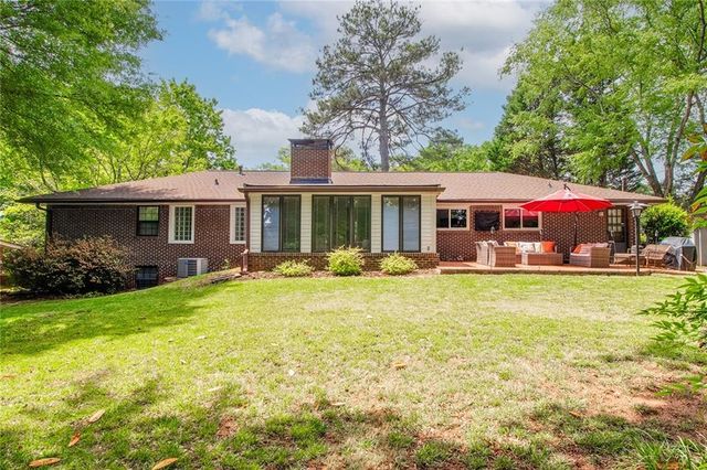 2822 Cartwright Drive, Decatur, GA 30033