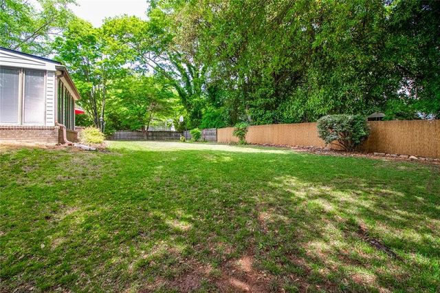 2822 Cartwright Drive, Decatur, GA 30033