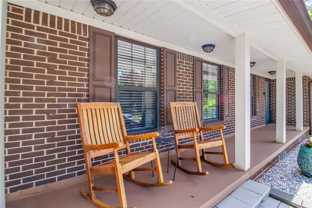 2822 Cartwright Drive, Decatur, GA 30033