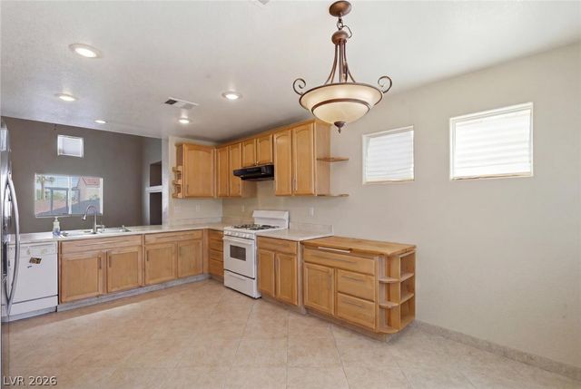 3731 Canary Creek Avenue, North Las Vegas, NV 89031