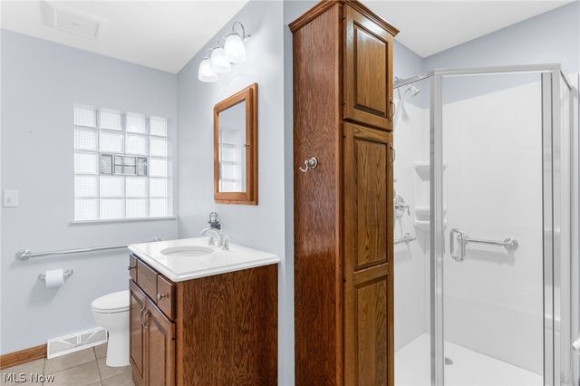 4122 Devon Drive SE, Warren, OH 44484
