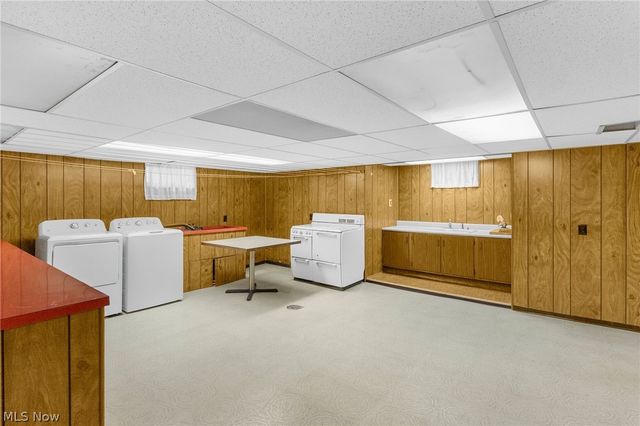 4122 Devon Drive SE, Warren, OH 44484