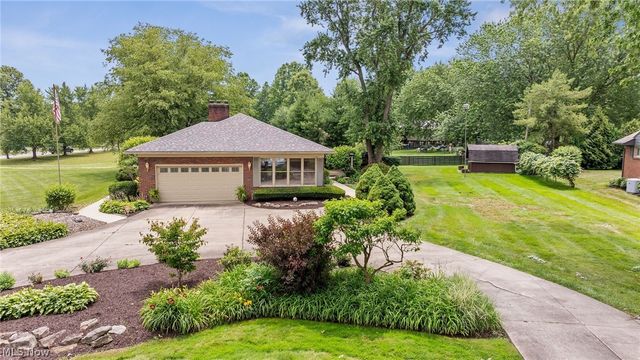 4122 Devon Drive SE, Warren, OH 44484