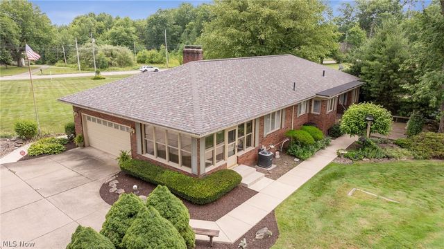4122 Devon Drive SE, Warren, OH 44484