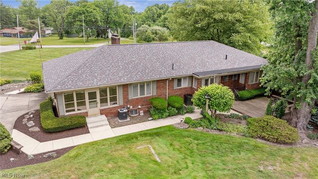 4122 Devon Drive SE, Warren, OH 44484