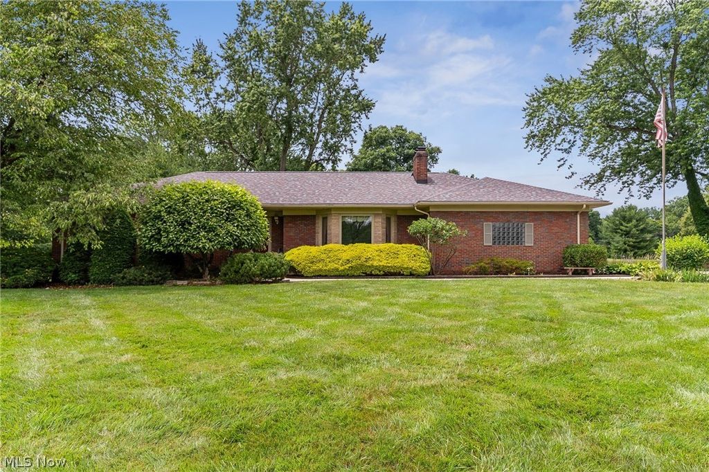 4122 Devon Drive SE, Warren, OH 44484