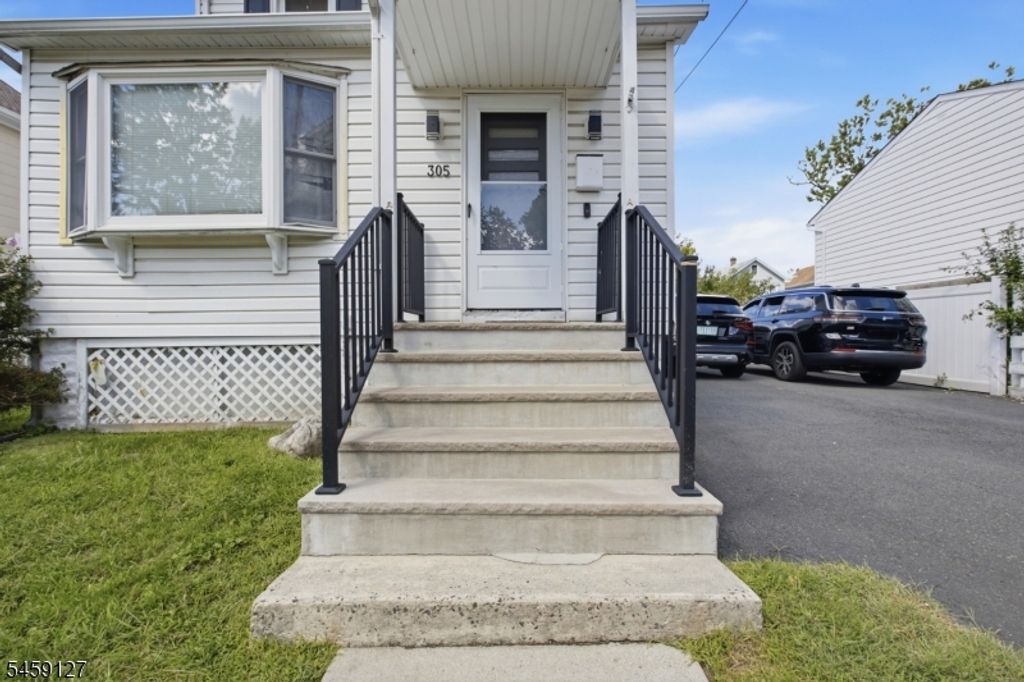 305 Stockton Ave, Roselle Boro, NJ 07203 — photo 2