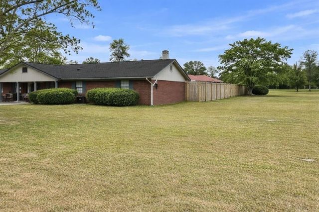 131 Fawn Lane, Blackshear, GA 31516