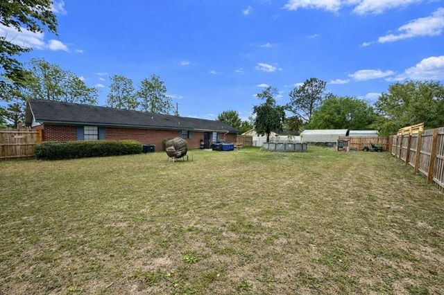 131 Fawn Lane, Blackshear, GA 31516