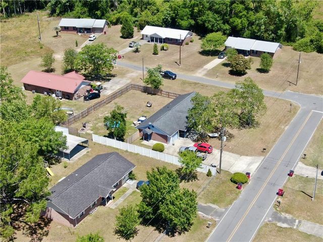 131 Fawn Lane, Blackshear, GA 31516