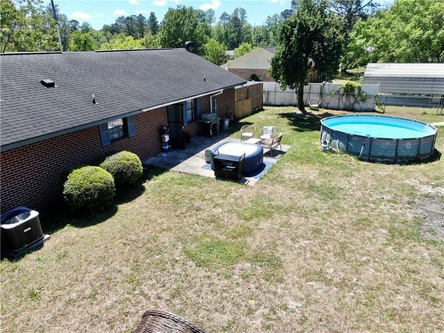 131 Fawn Lane, Blackshear, GA 31516