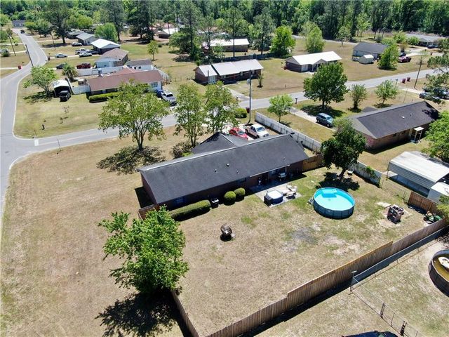 131 Fawn Lane, Blackshear, GA 31516