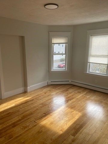 9 Moen 2, Worcester, MA 01605