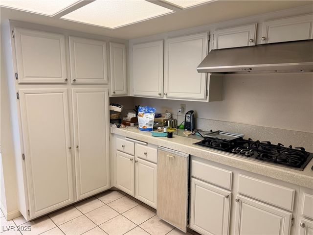 628 Cervantes Drive, Henderson, NV 89014