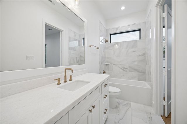 830 Azalea Street, Houston, TX 77018