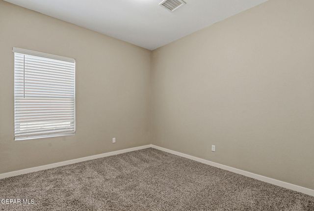 125 VIA ROJAS Drive, Horizon City, TX 79928