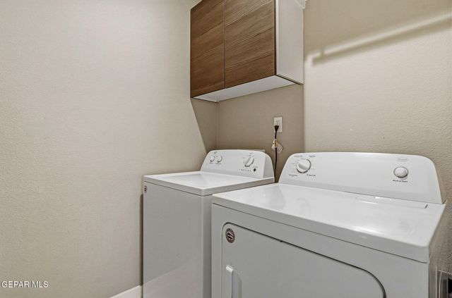 125 VIA ROJAS Drive, Horizon City, TX 79928