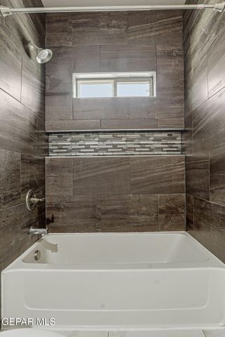 125 VIA ROJAS Drive, Horizon City, TX 79928