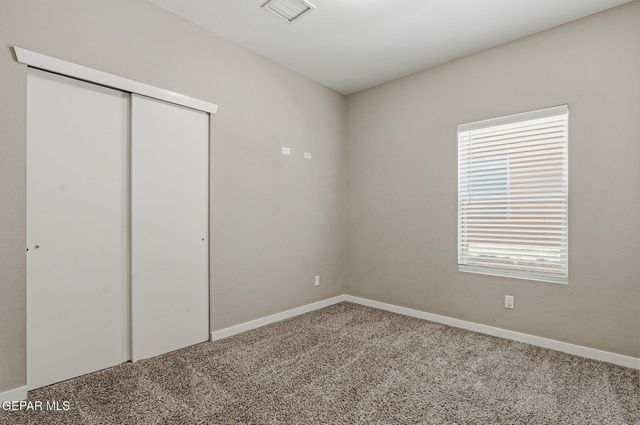 125 VIA ROJAS Drive, Horizon City, TX 79928
