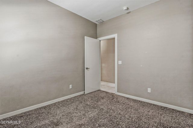 125 VIA ROJAS Drive, Horizon City, TX 79928
