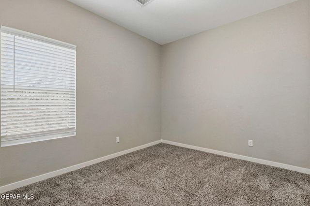 125 VIA ROJAS Drive, Horizon City, TX 79928