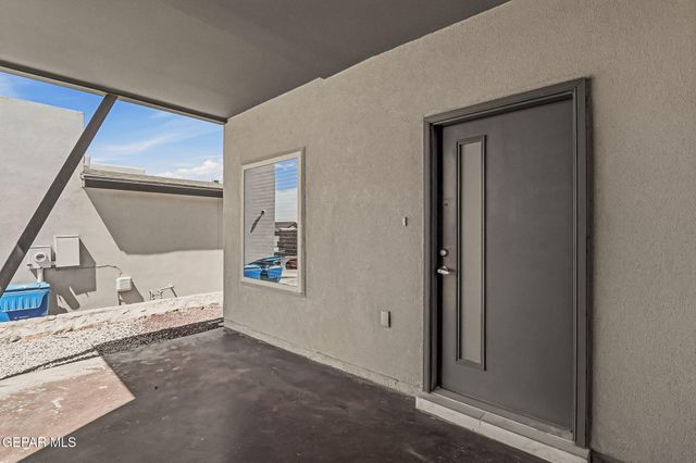 125 VIA ROJAS Drive, Horizon City, TX 79928