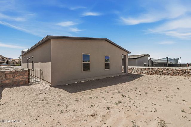 125 VIA ROJAS Drive, Horizon City, TX 79928
