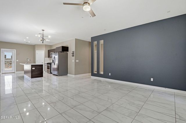 125 VIA ROJAS Drive, Horizon City, TX 79928