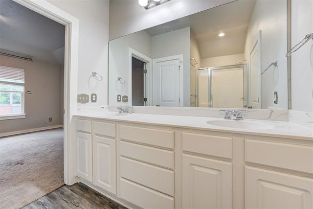 1430 Lakeview Drive, Edmond, OK 73034
