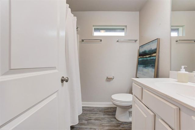 1430 Lakeview Drive, Edmond, OK 73034