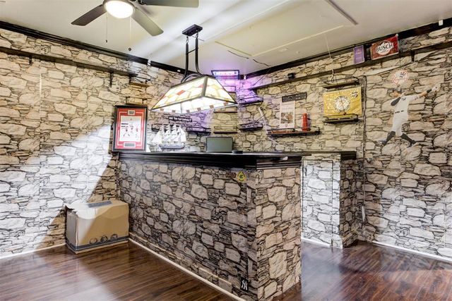 1430 Lakeview Drive, Edmond, OK 73034