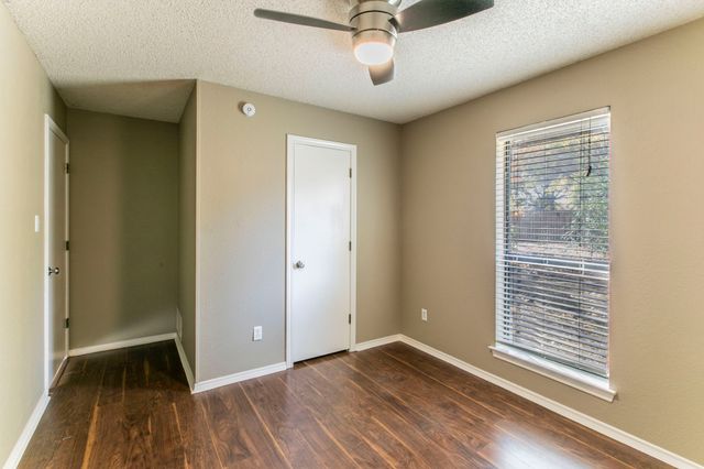 1915 Rosebud Court, Flower Mound, TX 75028