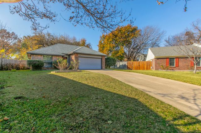 1915 Rosebud Court, Flower Mound, TX 75028