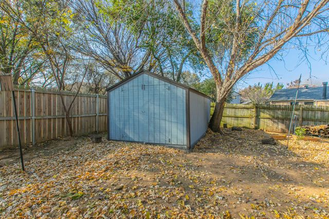 1915 Rosebud Court, Flower Mound, TX 75028