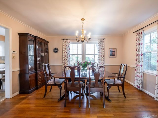 427 Ryder Road, Manhasset, NY 11030