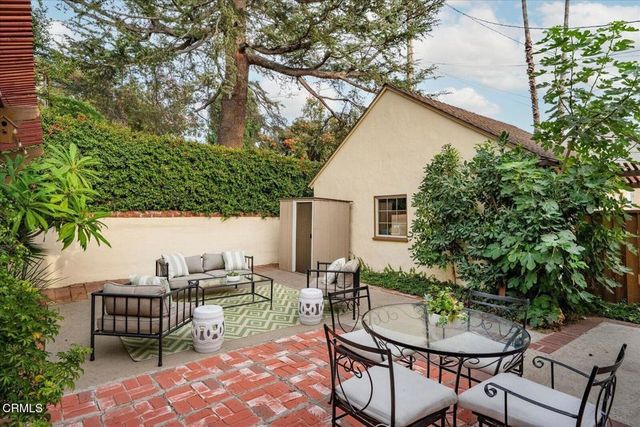 1226 Carmen Drive, Glendale, CA 91207