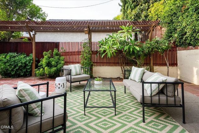 1226 Carmen Drive, Glendale, CA 91207