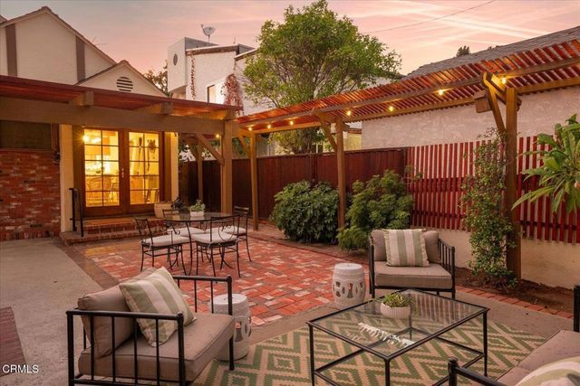 1226 Carmen Drive, Glendale, CA 91207