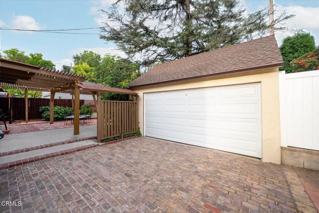 1226 Carmen Drive, Glendale, CA 91207