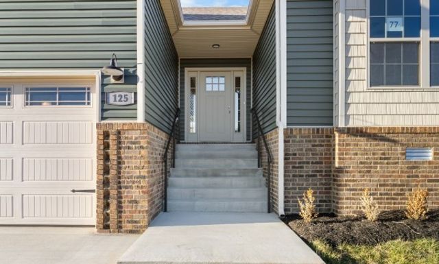 125 Ardell Dr, Clarksville, TN 37040