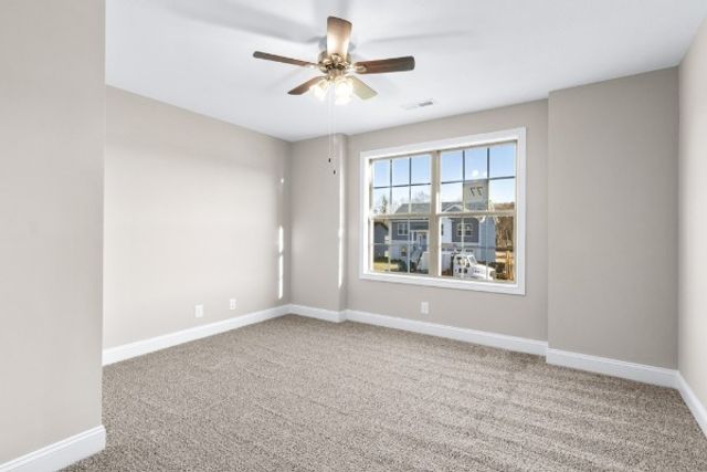 125 Ardell Dr, Clarksville, TN 37040