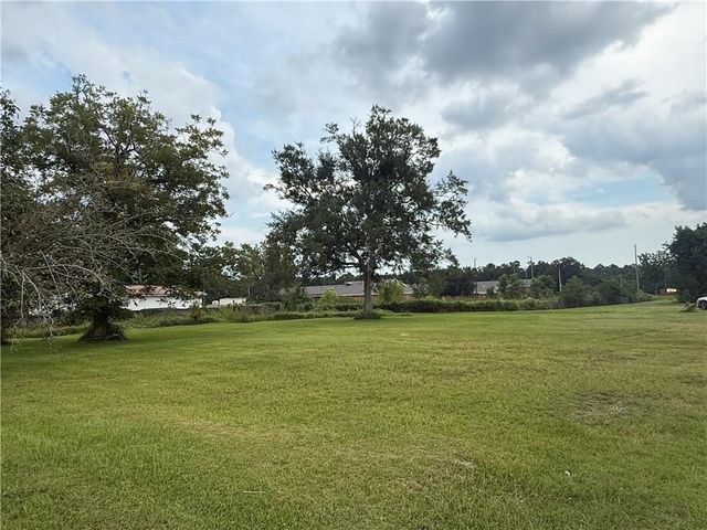 2753 Lartigue S Avenue, Mobile, AL 36605