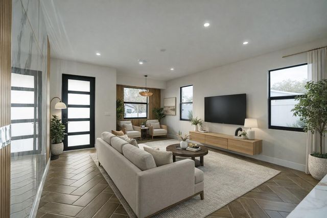 12905 WORCHESTER AVENUE, Tampa, FL 33624