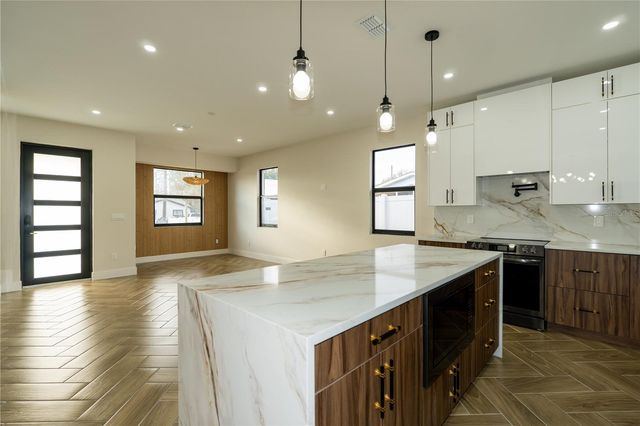 12905 WORCHESTER AVENUE, Tampa, FL 33624